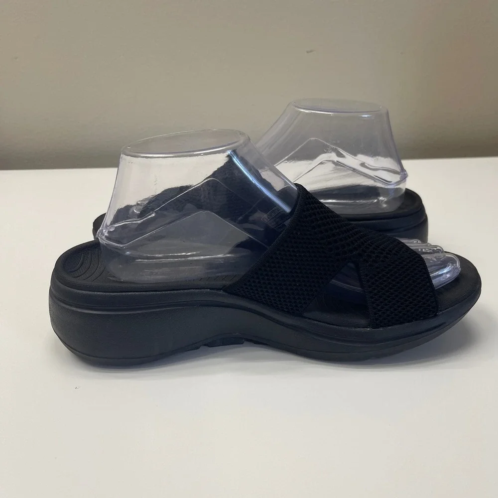 Skechers go walk